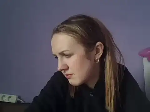 Snapshot of Milaniya261 chatting on February 2025 12:00:02 PM Milaniya261 online show from February 2025 12:00:02 PM