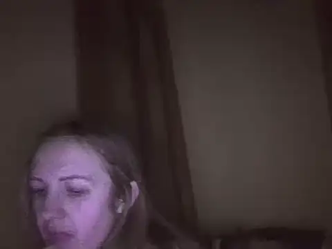 Snapshot of Milaniya261 chatting on February 2025 03:45:02 AM Milaniya261 online show from February 2025 03:45:02 AM