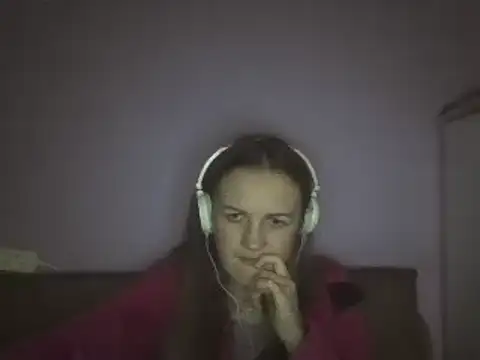 Snapshot of Milaniya261 chatting on March 2025 04:25:02 AM Milaniya261 online show from March 2025 04:25:02 AM