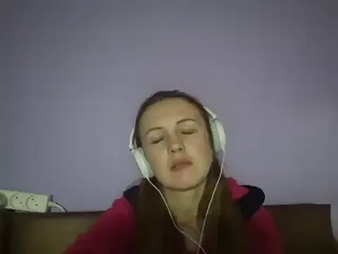 Snapshot of Milaniya261 chatting on March 2025 04:06:01 AM Milaniya261 online show from March 2025 04:06:01 AM