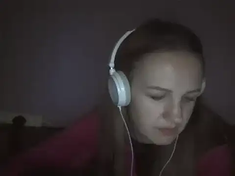 Snapshot of Milaniya261 chatting on March 2025 12:22:02 AM Milaniya261 online show from March 2025 12:22:02 AM