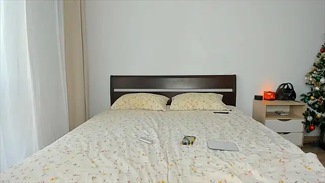 Xloe Queen online show from January 2026 09:47:02 AM