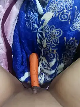 Snapshot of hayatsixi chatting on February 2025 01:51:02 PM hayatsixi online show from February 2025 01:51:02 PM