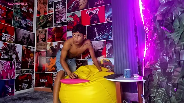 Jeffry wolvess online show from December 2024 09:08:02 PM