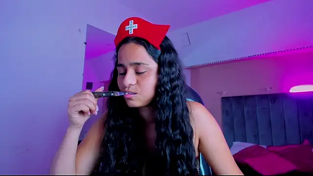 Giselle Roldan online show from July 2026 04:05:02 AM