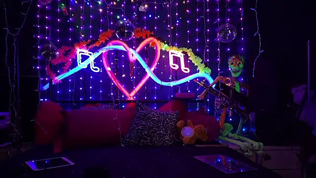 anonymouszN online show from April 2026 07:40:02 PM