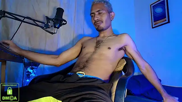 Snapshot of coleman160 chatting on September 2025 01:55:02 PM coleman160 online show from September 2025 01:55:02 PM