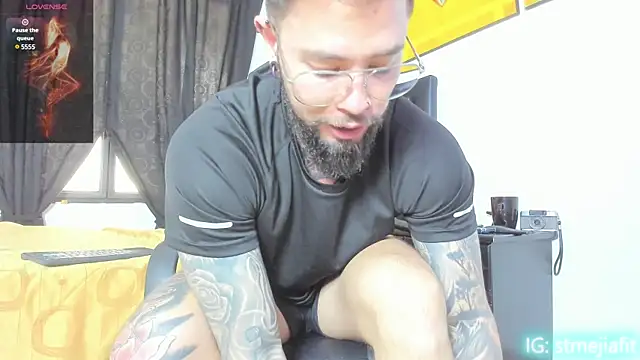 Snapshot of connor_santtos chatting on January 2025 06:16:01 PM connor santtos online show from January 2025 06:16:01 PM