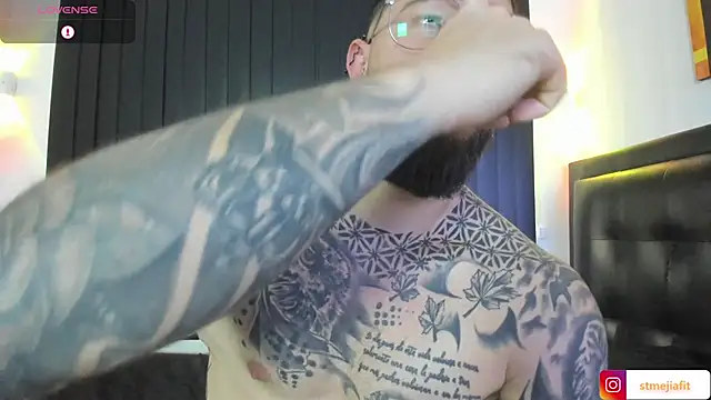 Snapshot of connor_santtos chatting on February 2025 07:54:02 PM connor santtos online show from February 2025 07:54:02 PM