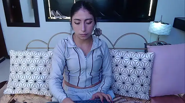 Angela Diaz  online show from January 2025 03:28:02 PM