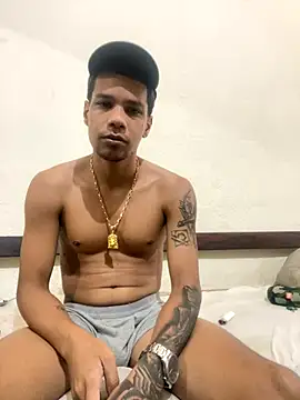 Snapshot of NovoRio chatting on December 2024 06:17:01 PM NovoRio online show from December 2024 06:17:01 PM