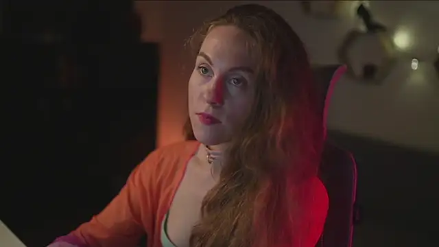 Snapshot of Berberis__Silene chatting on September 2025 06:51:02 PM Berberis Silene online show from September 2025 06:51:02 PM