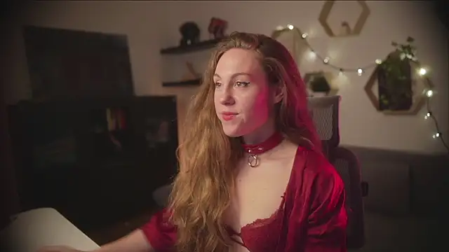 Snapshot of Berberis__Silene chatting on October 2025 04:35:02 PM Berberis Silene online show from October 2025 04:35:02 PM