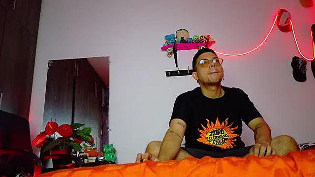 Nymphobuddies online show from January 2025 06:21:01 AM