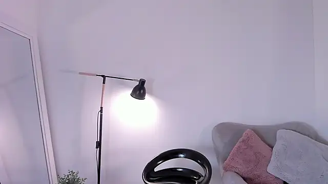 Snapshot of EmmaaCoel chatting on December 2024 08:45:01 PM EmmaaCoel online show from December 2024 08:45:01 PM