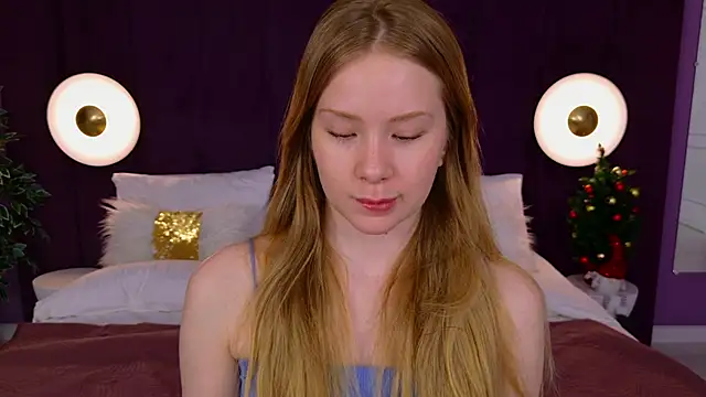 Snapshot of MichelleReid chatting on January 2025 06:18:02 AM MichelleReid online show from January 2025 06:18:02 AM