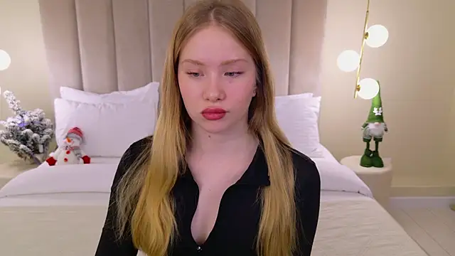 Snapshot of MichelleReid chatting on January 2025 03:49:02 AM MichelleReid online show from January 2025 03:49:02 AM