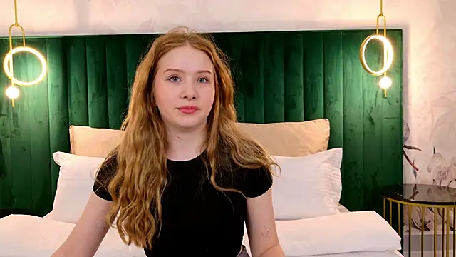 Snapshot of MichelleReid chatting on February 2025 09:37:01 AM MichelleReid online show from February 2025 09:37:01 AM