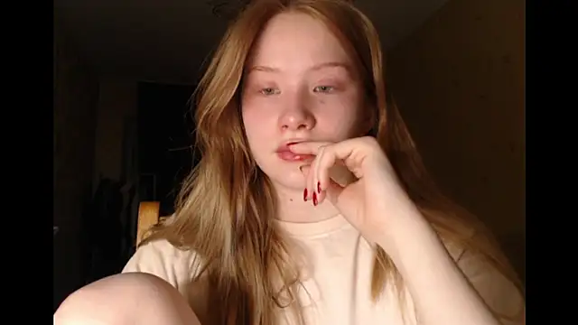 Snapshot of MichelleReid chatting on February 2025 02:59:02 PM MichelleReid online show from February 2025 02:59:02 PM