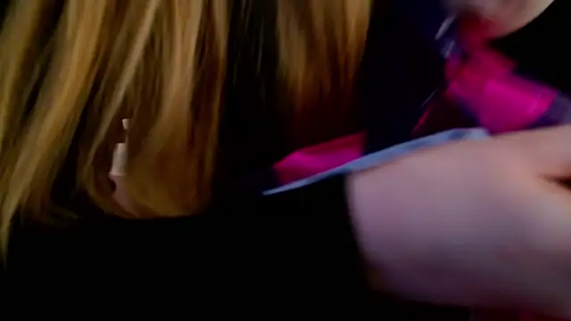 Snapshot of MichelleReid chatting on March 2025 06:16:01 AM MichelleReid online show from March 2025 06:16:01 AM