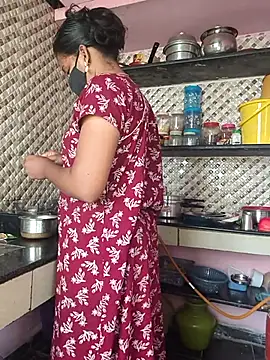 Tamil Shalini Lustyy online show from October 2025 02:33:01 AM