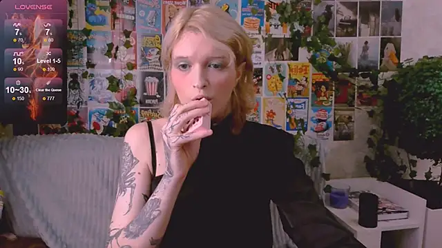 Simona Rain online show from October 2025 09:22:01 PM