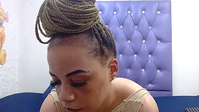 LolaTwerksXX online show from January 2026 01:26:01 PM