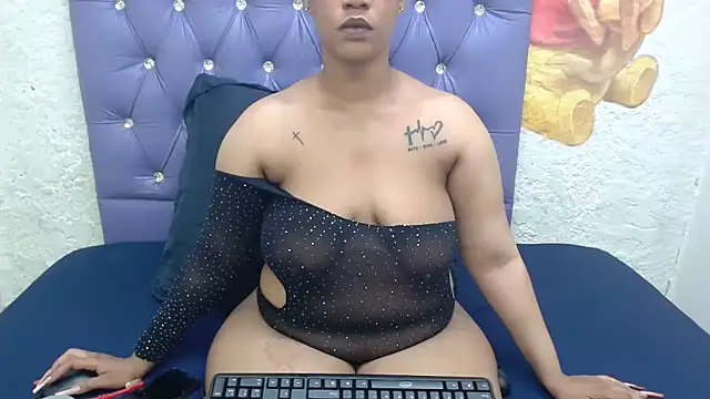 LolaTwerksXX online show from March 2026 03:06:02 PM