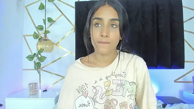 Snapshot of Ambeer_Rousess chatting on March 2025 01:58:01 AM Ambeer Rousess online show from March 2025 01:58:01 AM