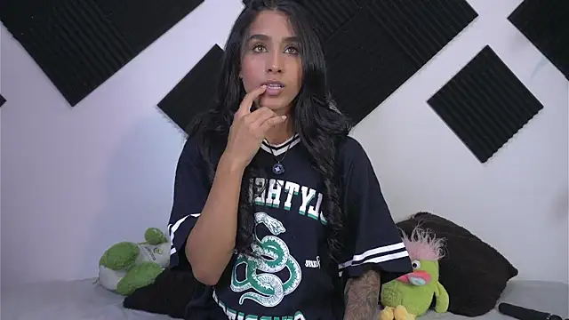 Snapshot of Ambeer_Rousess chatting on September 2025 01:20:01 AM Ambeer Rousess online show from September 2025 01:20:01 AM