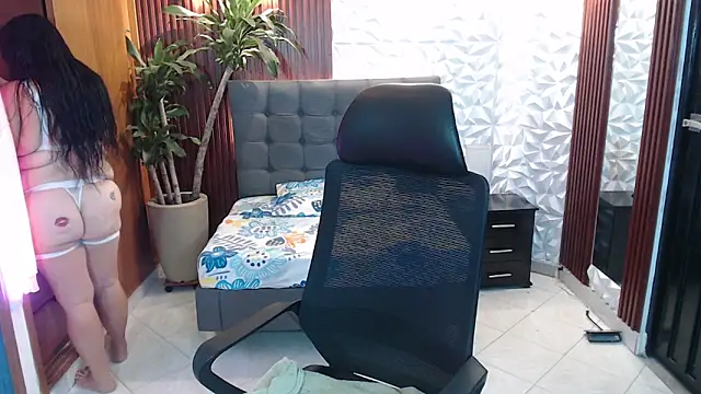 Snapshot of ashleylove_prg chatting on December 2024 11:50:01 PM ashleylove prg online show from December 2024 11:50:01 PM