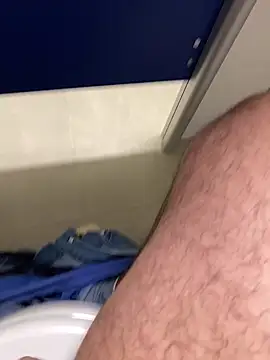 Snapshot of FabioF698 chatting on February 2025 07:42:02 PM FabioF698 online show from February 2025 07:42:02 PM