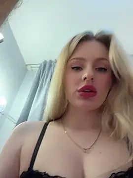 Snapshot of CaseyCumFace chatting on June 2026 07:38:02 PM CaseyCumFace online show from June 2026 07:38:02 PM
