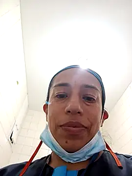 Snapshot of yaz_guzman chatting on January 2025 01:58:02 PM yaz guzman online show from January 2025 01:58:02 PM