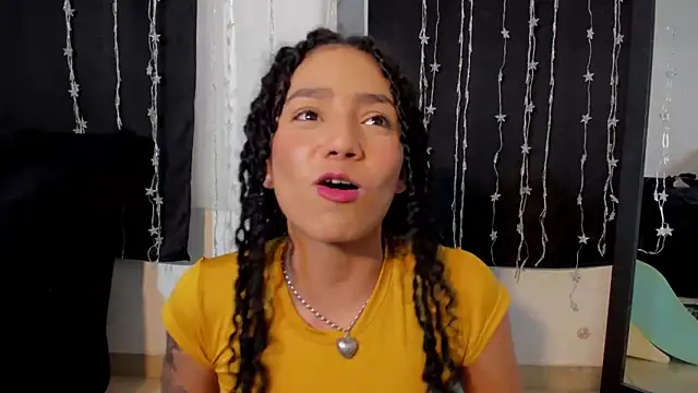 Snapshot of Dakota_M1 chatting on February 2025 05:42:02 AM Dakota M1 online show from February 2025 05:42:02 AM