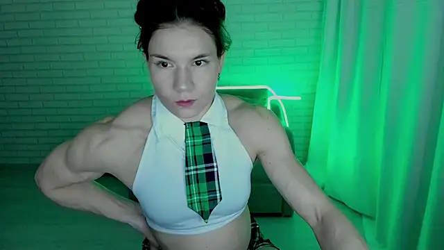 Lisa Ray online show from February 2025 07:25:01 PM