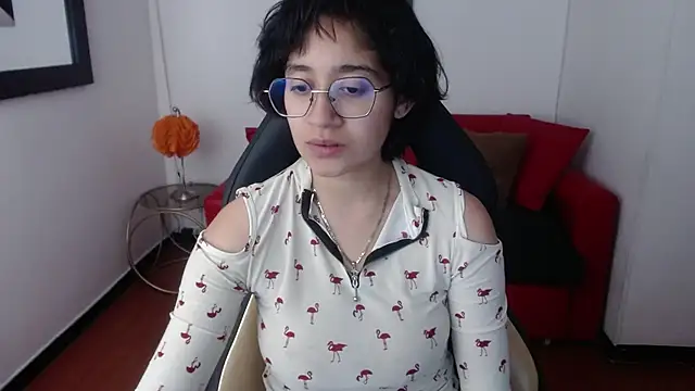 Snapshot of Lili_Gomez_ chatting on February 2025 01:09:02 PM Lili Gomez online show from February 2025 01:09:02 PM