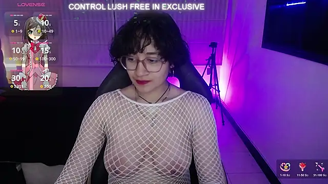 Snapshot of Lili_Gomez_ chatting on November 2025 01:47:02 PM Lili Gomez online show from November 2025 01:47:02 PM