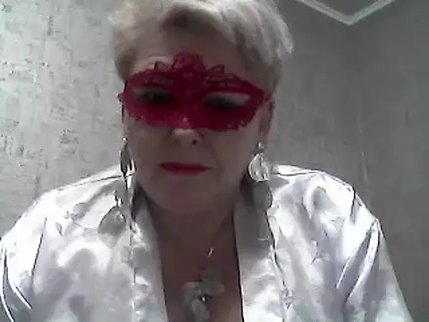 Snapshot of Lisa_Suzie chatting on December 2024 06:45:01 PM Lisa Suzie online show from December 2024 06:45:01 PM