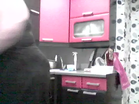 Snapshot of Lisa_Suzie chatting on February 2025 02:02:01 PM Lisa Suzie online show from February 2025 02:02:01 PM