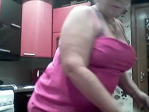 Snapshot of Lisa_Suzie chatting on September 2025 10:02:01 PM Lisa Suzie online show from September 2025 10:02:01 PM