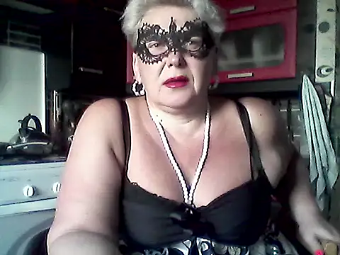 Lisa Suzie online show from May 2026 05:59:01 AM