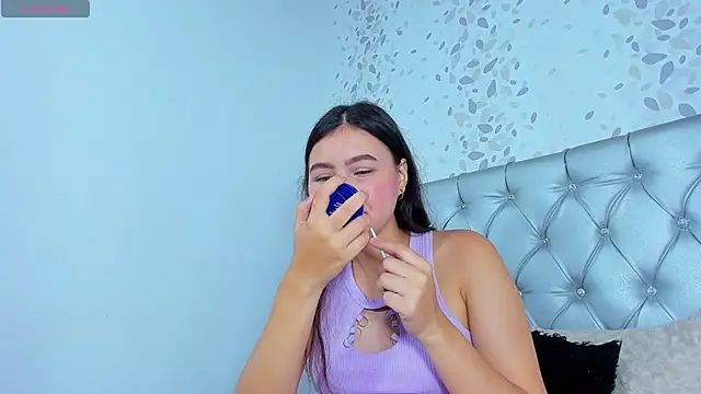 Snapshot of candymery chatting on December 2024 06:23:02 PM candymery online show from December 2024 06:23:02 PM