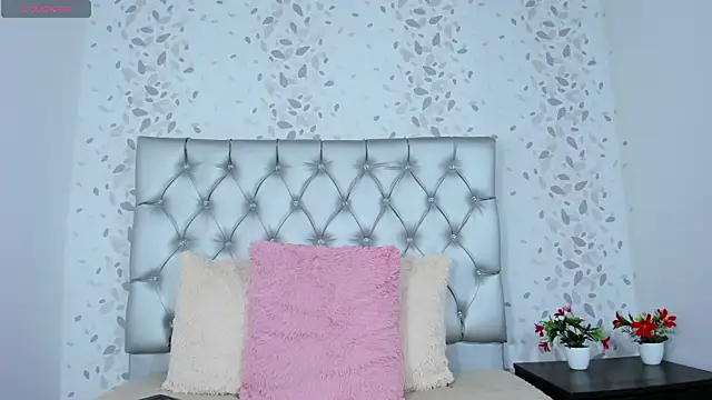 Snapshot of candymery chatting on February 2025 07:13:01 PM candymery online show from February 2025 07:13:01 PM