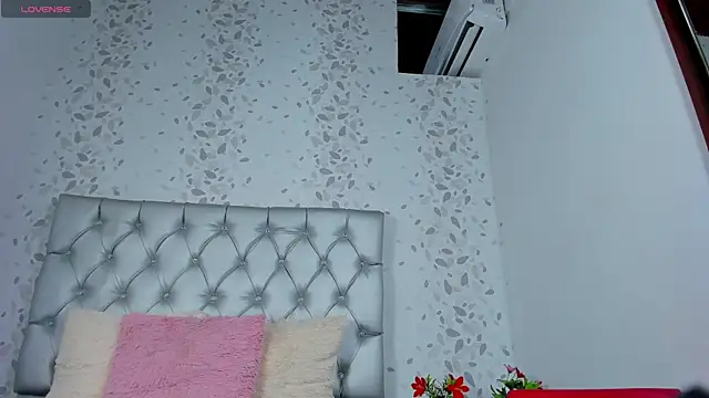 Snapshot of candymery chatting on February 2025 07:10:02 PM candymery online show from February 2025 07:10:02 PM