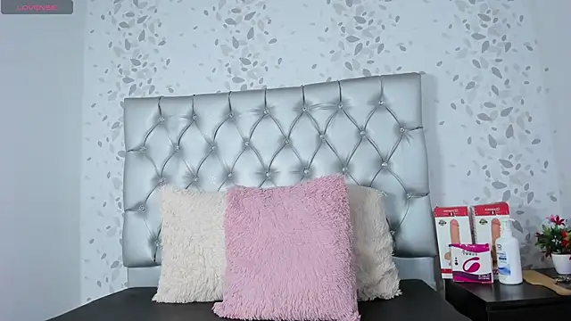 Snapshot of candymery chatting on February 2025 07:14:01 PM candymery online show from February 2025 07:14:01 PM