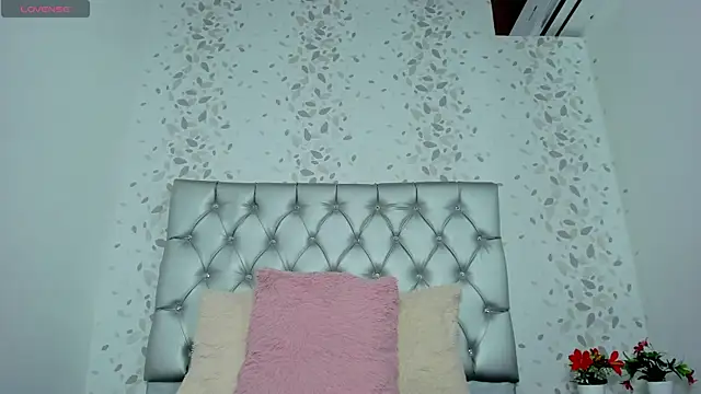 Snapshot of candymery chatting on March 2025 07:06:01 PM candymery online show from March 2025 07:06:01 PM