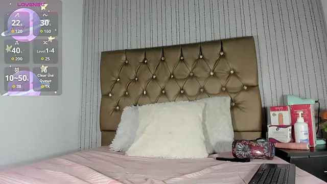 Snapshot of candymery chatting on October 2025 07:00:01 PM candymery online show from October 2025 07:00:01 PM