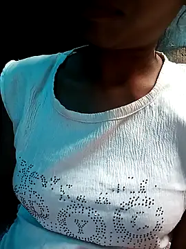 Snapshot of Kajal__Mehra chatting on November 2025 10:47:02 AM Kajal Mehra online show from November 2025 10:47:02 AM