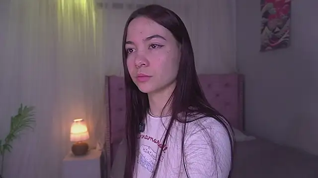 Lia Sweett  online show from July 2026 04:58:01 PM
